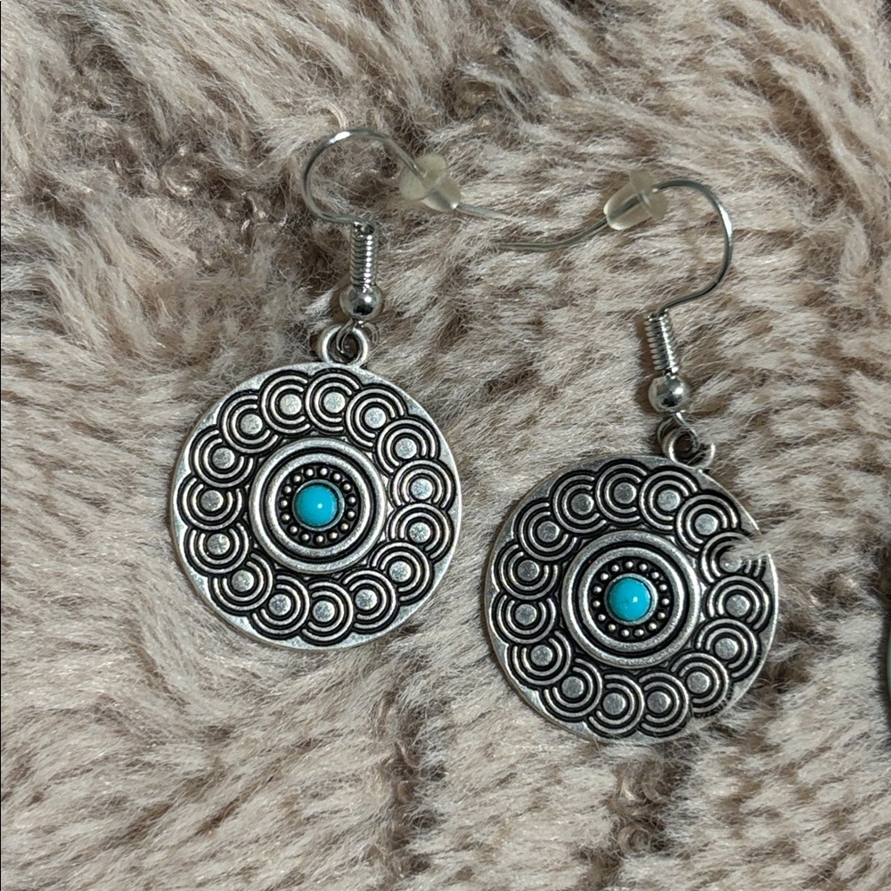 Faux Silver and Turquoise Earrings (2 pairs) (bundle) - Picture 3 of 4